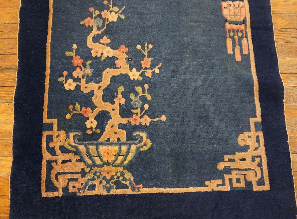 Chinesischer Art-déco-Teppich des frühen 20. Jahrhunderts ( 3' x 4'8