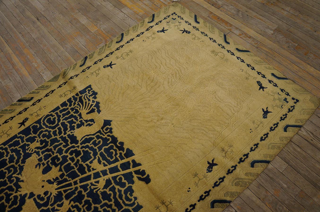 Wool Late 19th Century Chinese Peking Dragon Carpet ( 3'10'' x 6'2'' - 117 x 188 ) For Sale