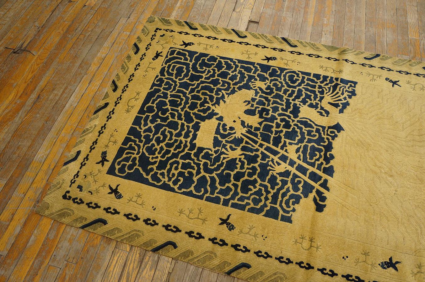 Late 19th Century Chinese Peking Dragon Carpet ( 3'10'' x 6'2'' - 117 x 188 ) For Sale 1
