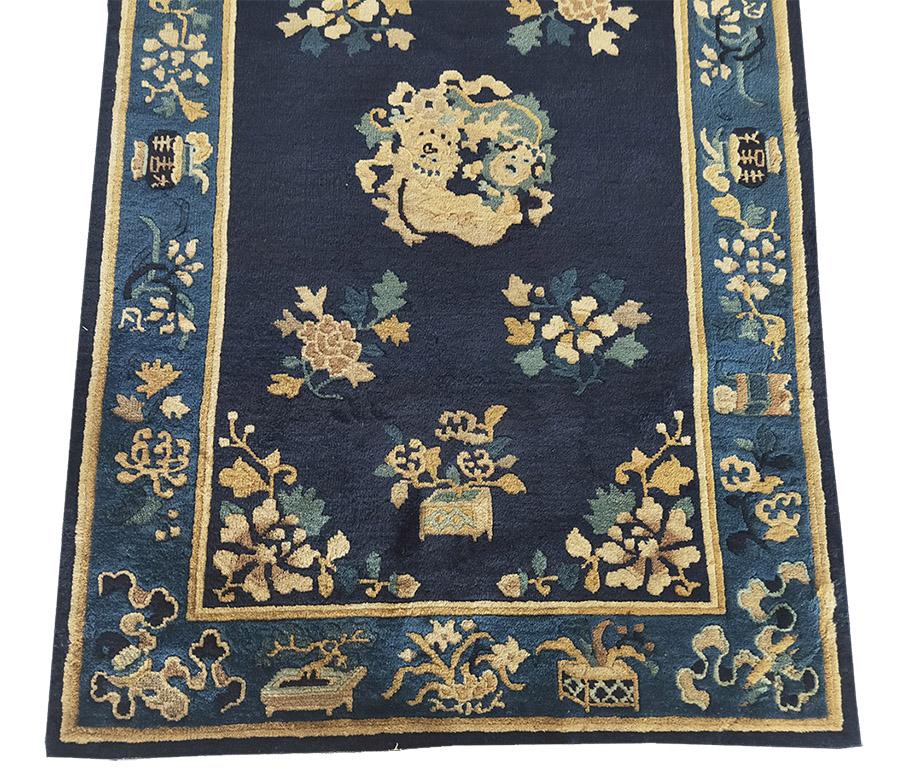 Early 20th Century Chinese Peking Rug ( 3'2