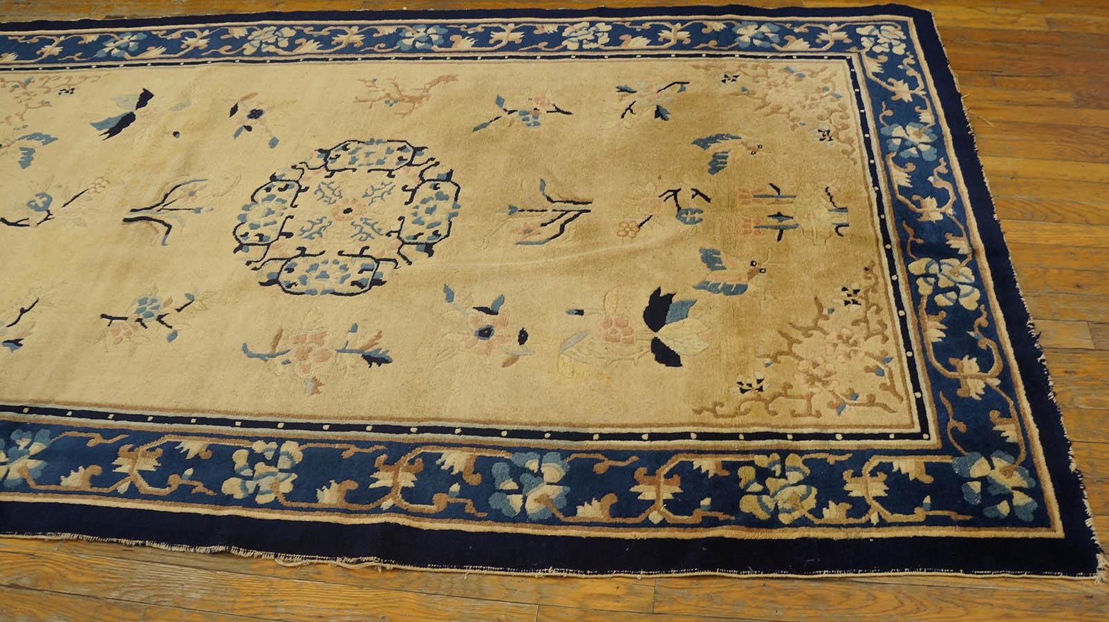 Chinesischer Peking-Teppich des späten 19. Jahrhunderts ( 4' 6'' x 7' 6'' - 137 x 2528 cm) (Handgeknüpft) im Angebot