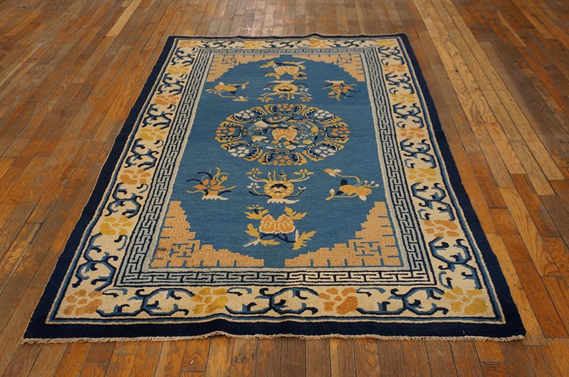 Antique Chinese Peking rug. Size: 4'0