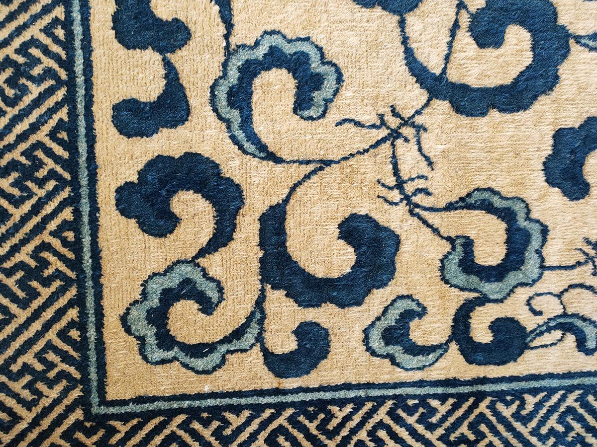 Chinesischer Peking-Teppich des späten 19. Jahrhunderts ( 1,22 m x 1,83 m – 122 x 203 cm) (Handgeknüpft) im Angebot