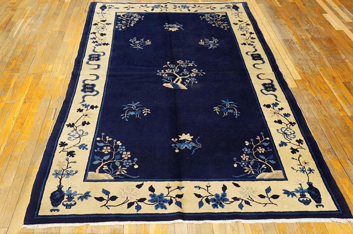 Antique Chinese Peking rug. Size: 5'0