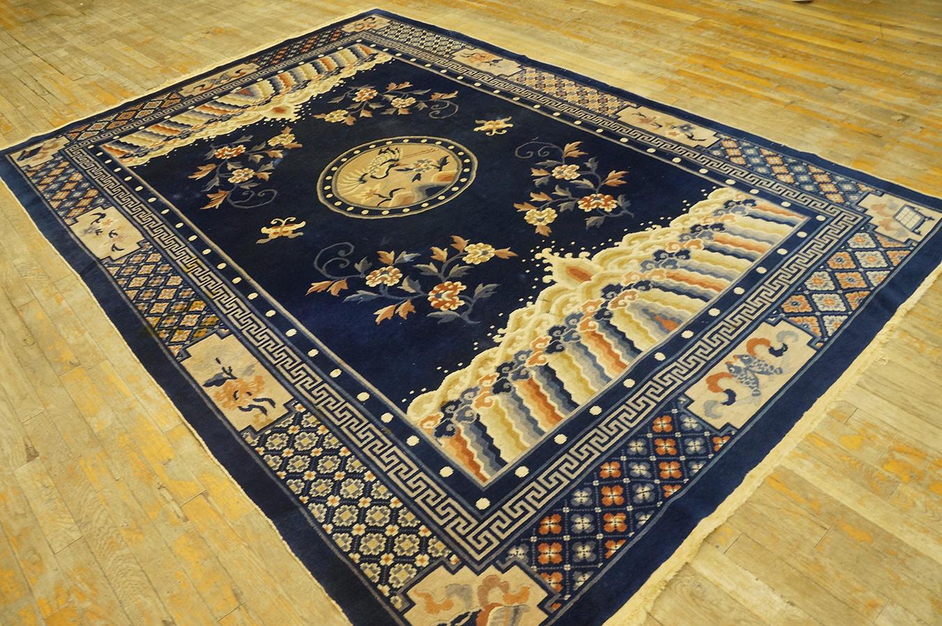 1920s Chinese Peking Carpet ( 6' 1'' x 9' - 185 x 275 cm ) In Excellent Condition For Sale In New York, NY