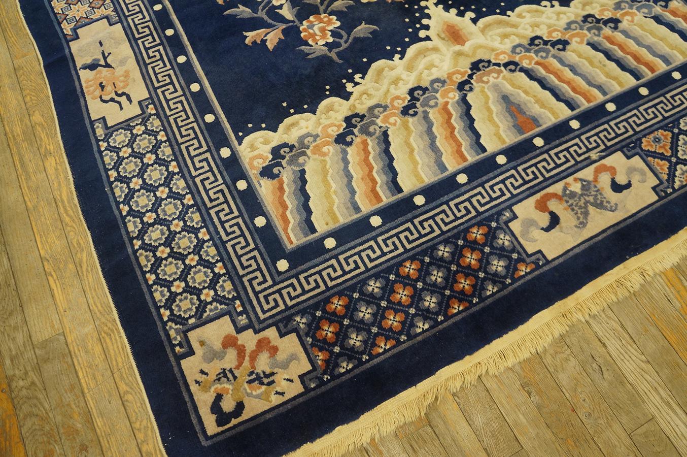 1920s Chinese Peking Carpet ( 6' 1'' x 9' - 185 x 275 cm ) For Sale 3