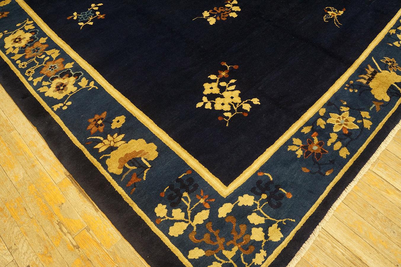 Early 20th Century Chinese Peking Carpet ( 7'6'' x 8'5'' - 230 x 257 ) In Good Condition For Sale In New York, NY