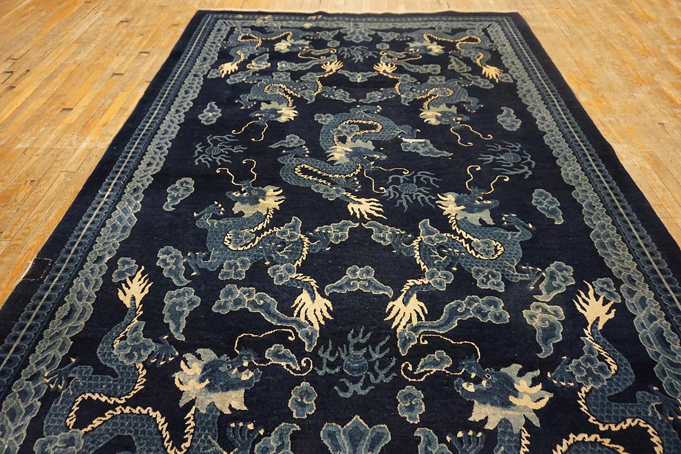 Chinesischer Pekinger Drachenteppich des frühen 20. Jahrhunderts ( 7'' x 10'' - 215 x 305) (Wolle) im Angebot