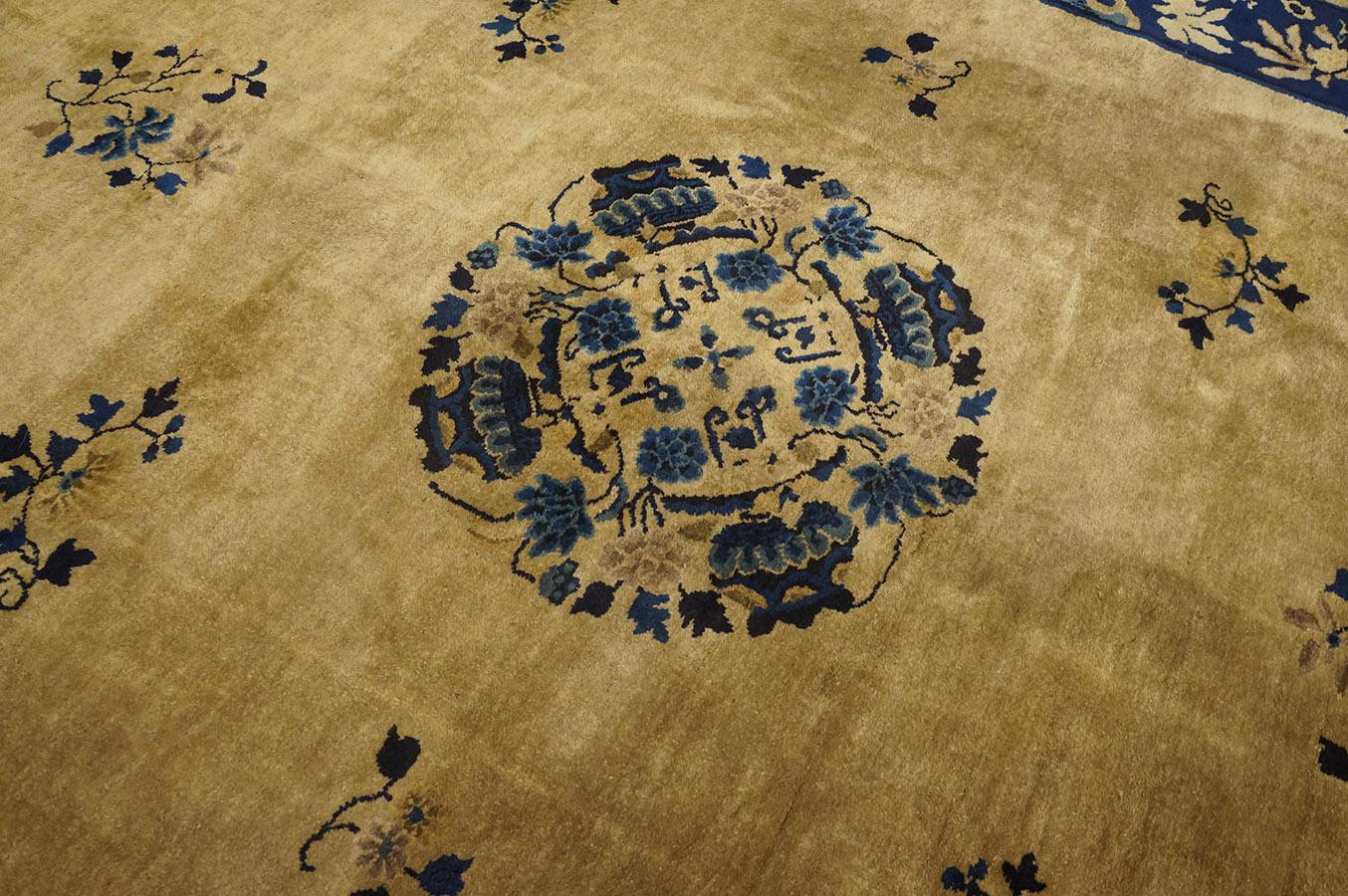 Tappeto cinese di Pechino dei primi del Novecento ( 8'10'' x 11'5'' - 270 x 348 ) in vendita 5