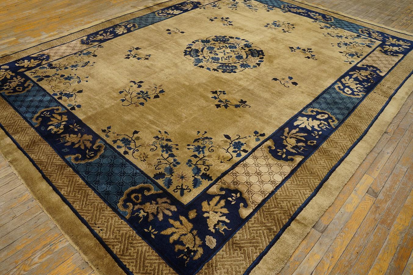 Cinese Tappeto cinese di Pechino dei primi del Novecento ( 8'10'' x 11'5'' - 270 x 348 ) in vendita