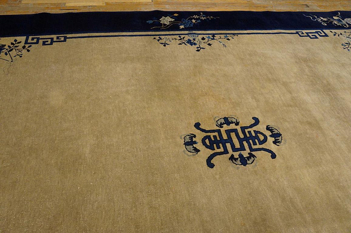 Tapis pékinois ancien de 8' 11