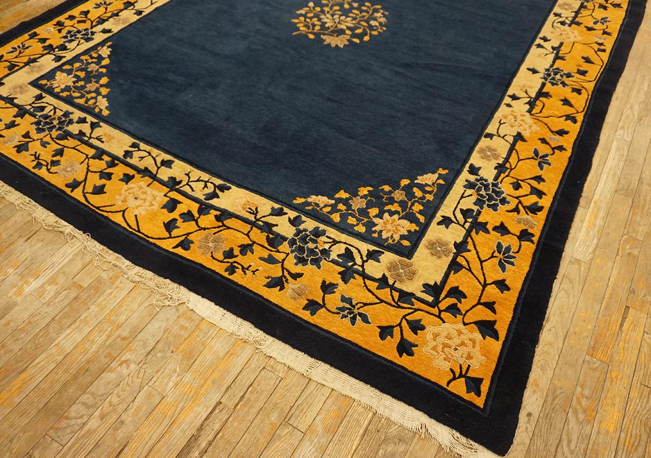 Tapis chinois de Pékin du début du 20ème siècle ( 8'2'' x 9'8'' - 250 x 295 ) Bon état - En vente à New York, NY