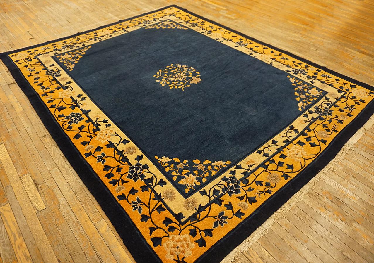 Tapis chinois de Pékin du début du 20ème siècle ( 8'2'' x 9'8'' - 250 x 295 ) en vente 1