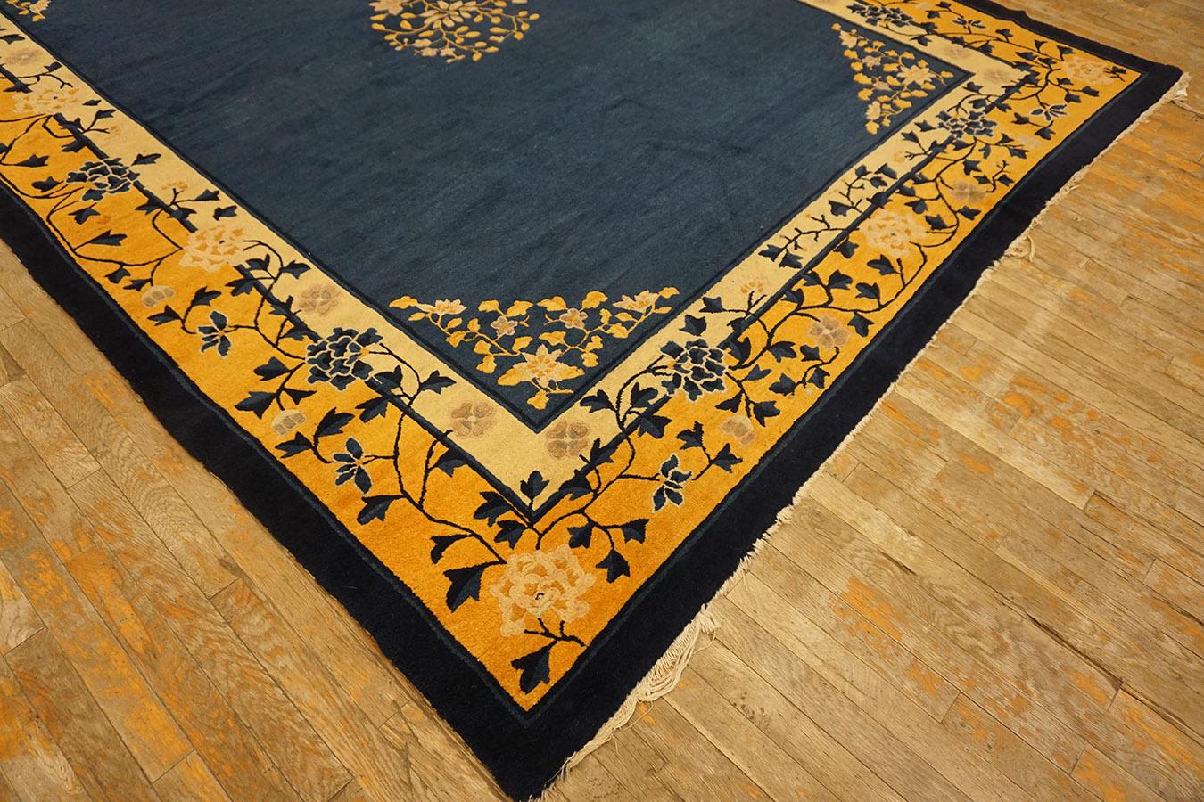 Tapis chinois de Pékin du début du 20ème siècle ( 8'2'' x 9'8'' - 250 x 295 ) en vente 3