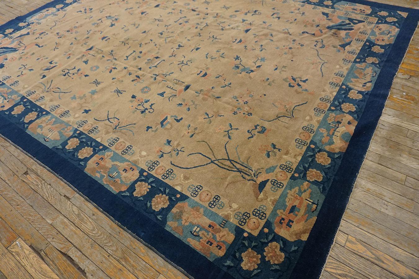 Chinesischer Peking-Teppich des frühen 20. Jahrhunderts ( 8''2 x 9''9 - 250 x 300) im Angebot 1