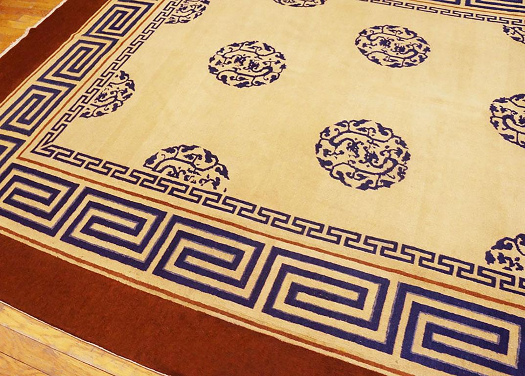 Fin du XIXe siècle Tapis chinois de Pékin du 19ème siècle dans le style Kangxi ( 8' x 13' 6