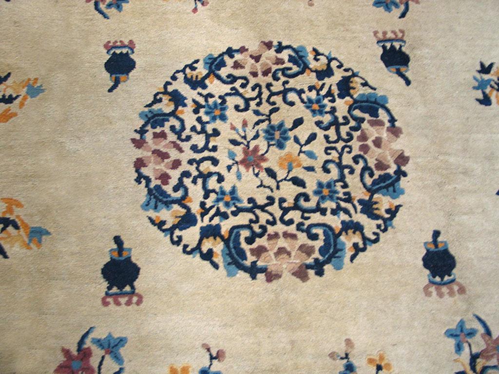 Antiker chinesischer Peking-Teppich 3,66 m x 3,66 m  im Zustand „Gut“ im Angebot in New York, NY