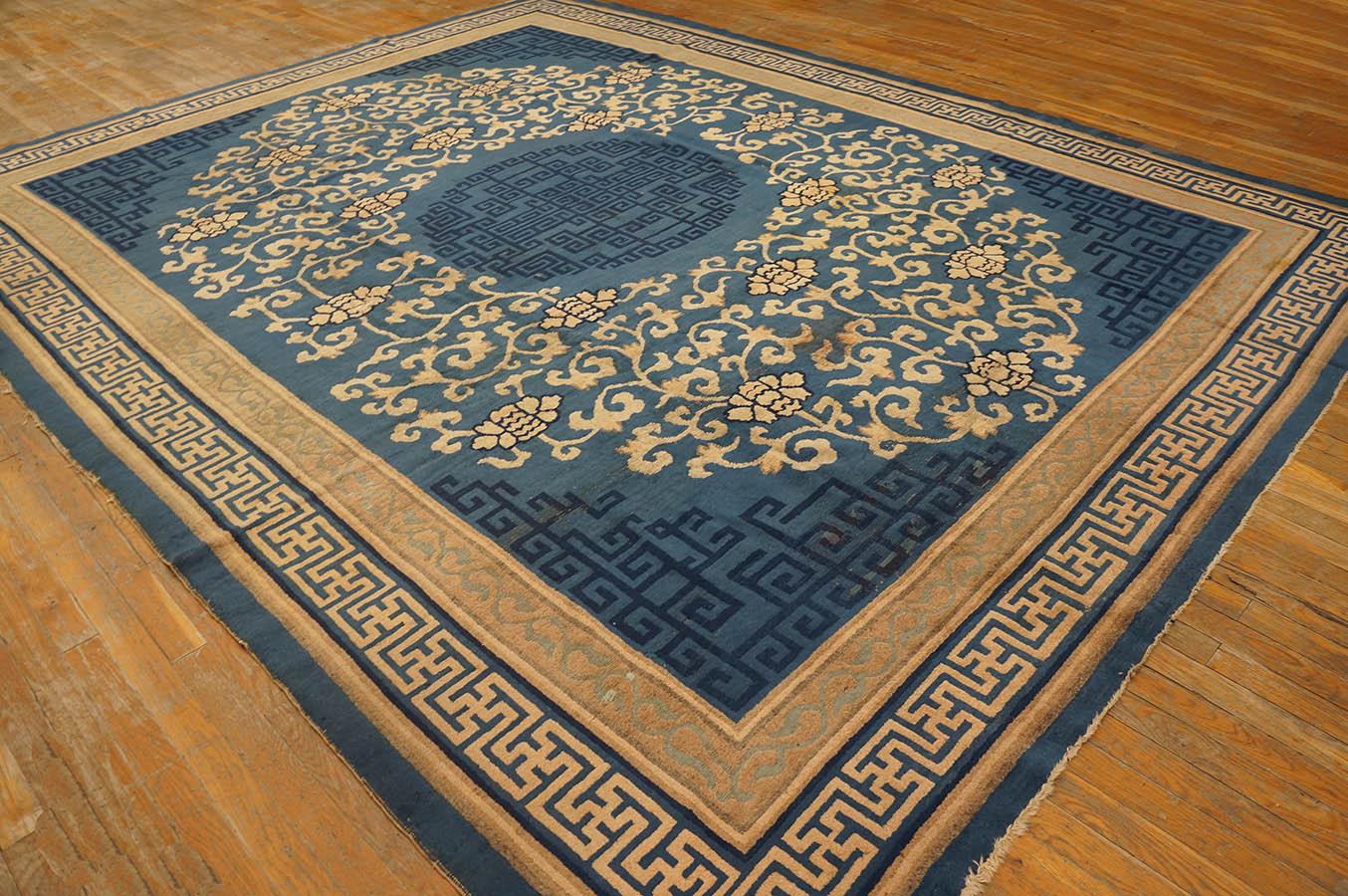 Chinois Tapis pékinois ancien de 9' 0'' x11' 4'' en vente