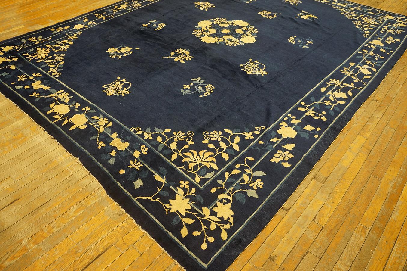Début du 20ème siècle Tapis chinois de Pékin du début du 20ème siècle ( 9' x 11'4'' - 274 x 345 ) en vente