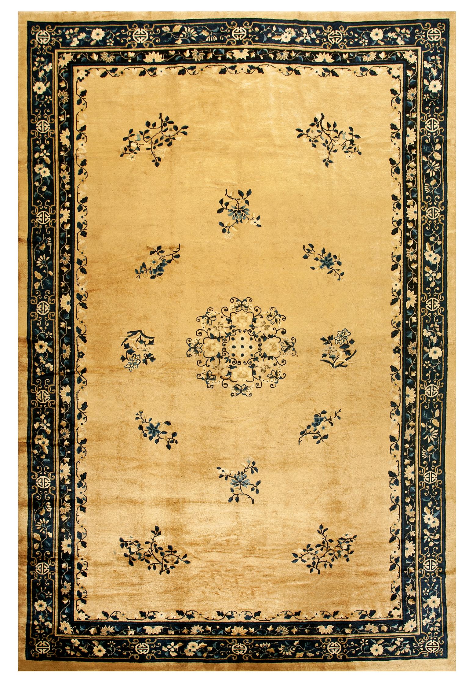 Tapis chinois pékinois ancien de 9' 0'' x 14' 3''