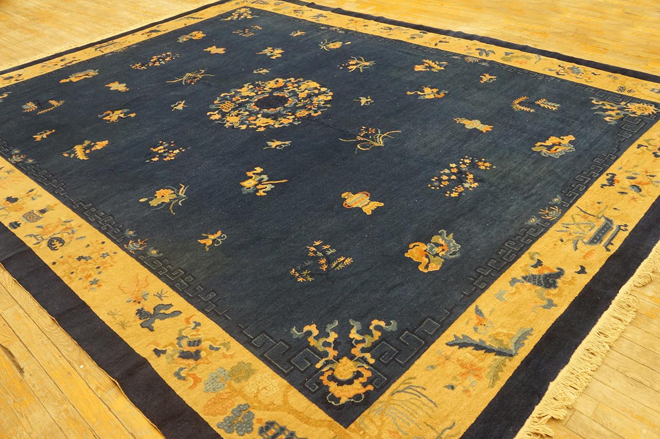 Tapis chinois de Pékin du début du 20ème siècle ( 9'1'' x 11'8'' - 277 x 356 ) en vente 4