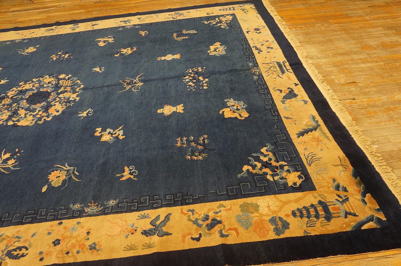 Tapis chinois de Pékin du début du 20ème siècle ( 9'1'' x 11'8'' - 277 x 356 ) Bon état - En vente à New York, NY