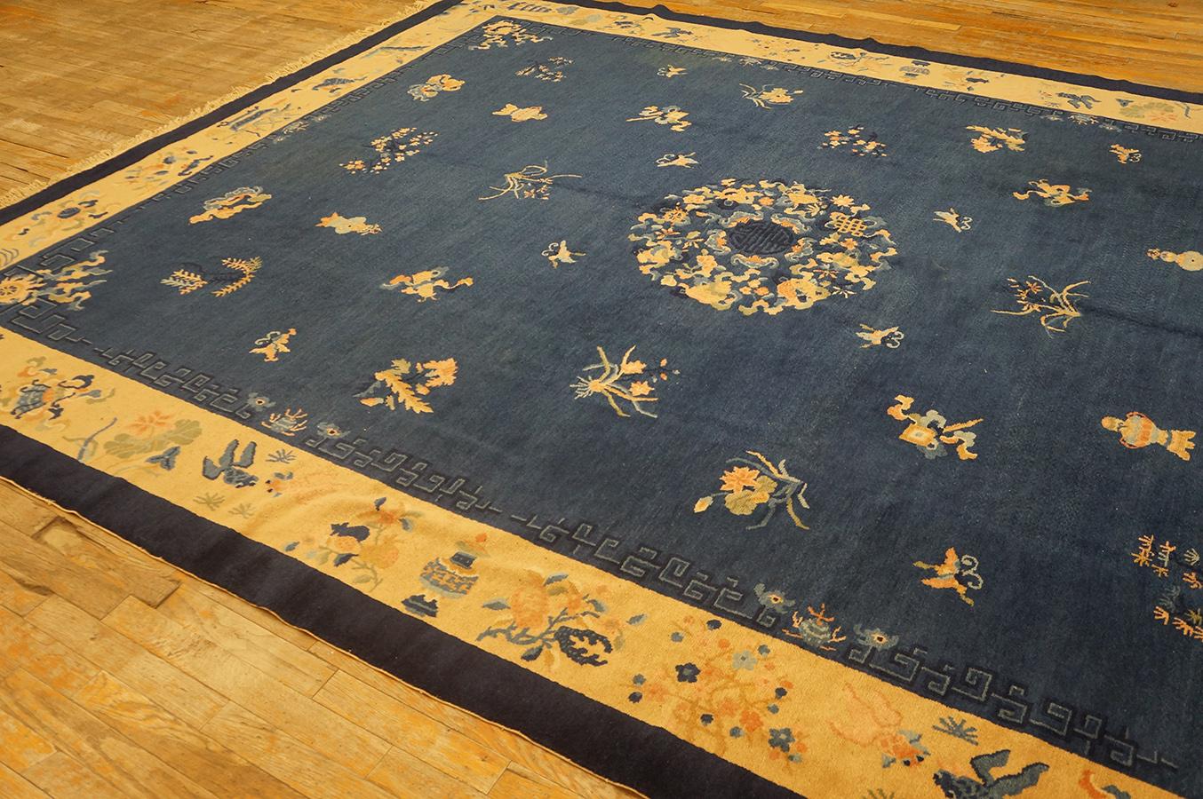 Début du 20ème siècle Tapis chinois de Pékin du début du 20ème siècle ( 9'1'' x 11'8'' - 277 x 356 ) en vente