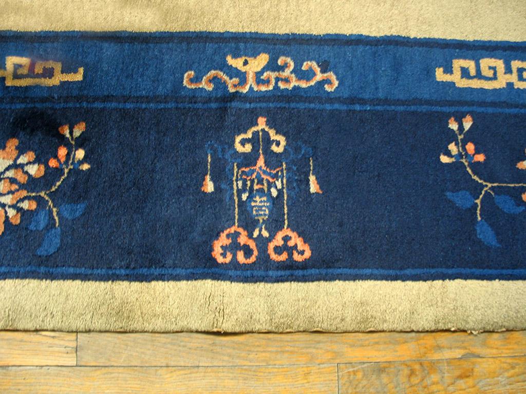 Tapis pékinois ancien de 9' 2'' x 11' 8'' Bon état - En vente à New York, NY