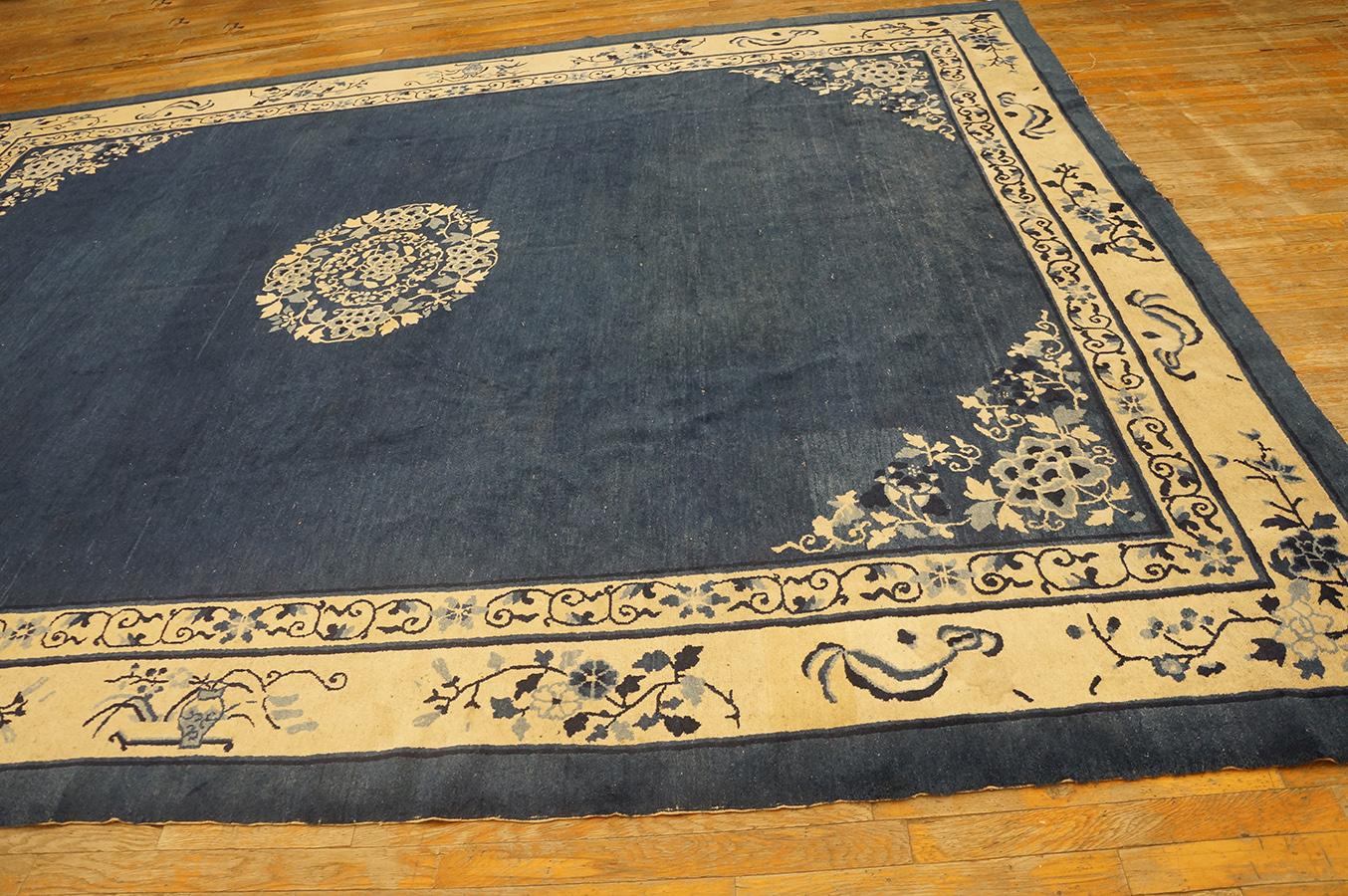 Antique Chinese Peking Rug 9' 2'' x11' 8'' In Good Condition For Sale In New York, NY