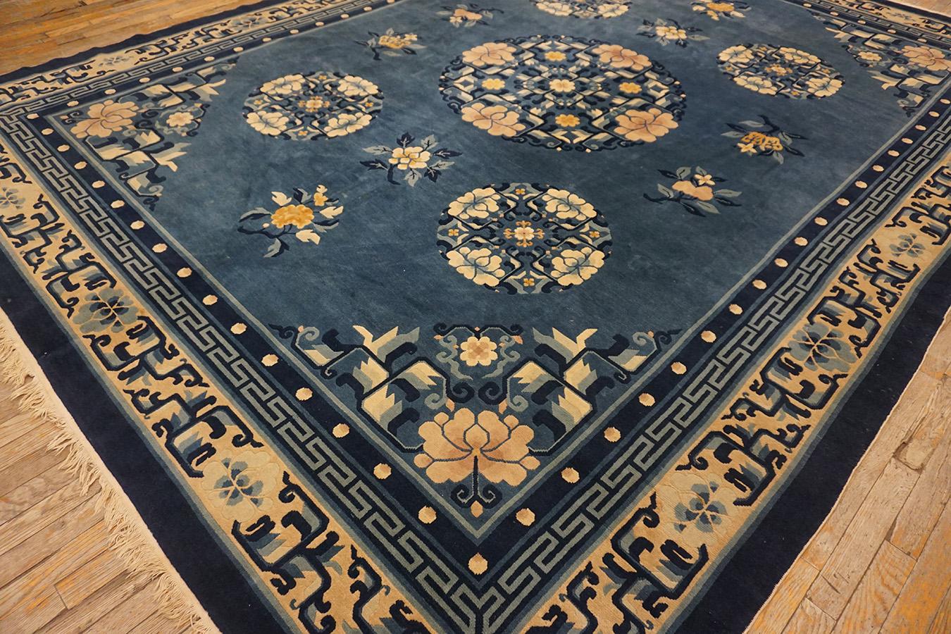 Vintage 1980s Chinese Peking Carpet (  9'6'' x 12'4'' - 290 x 375 ) In Good Condition For Sale In New York, NY