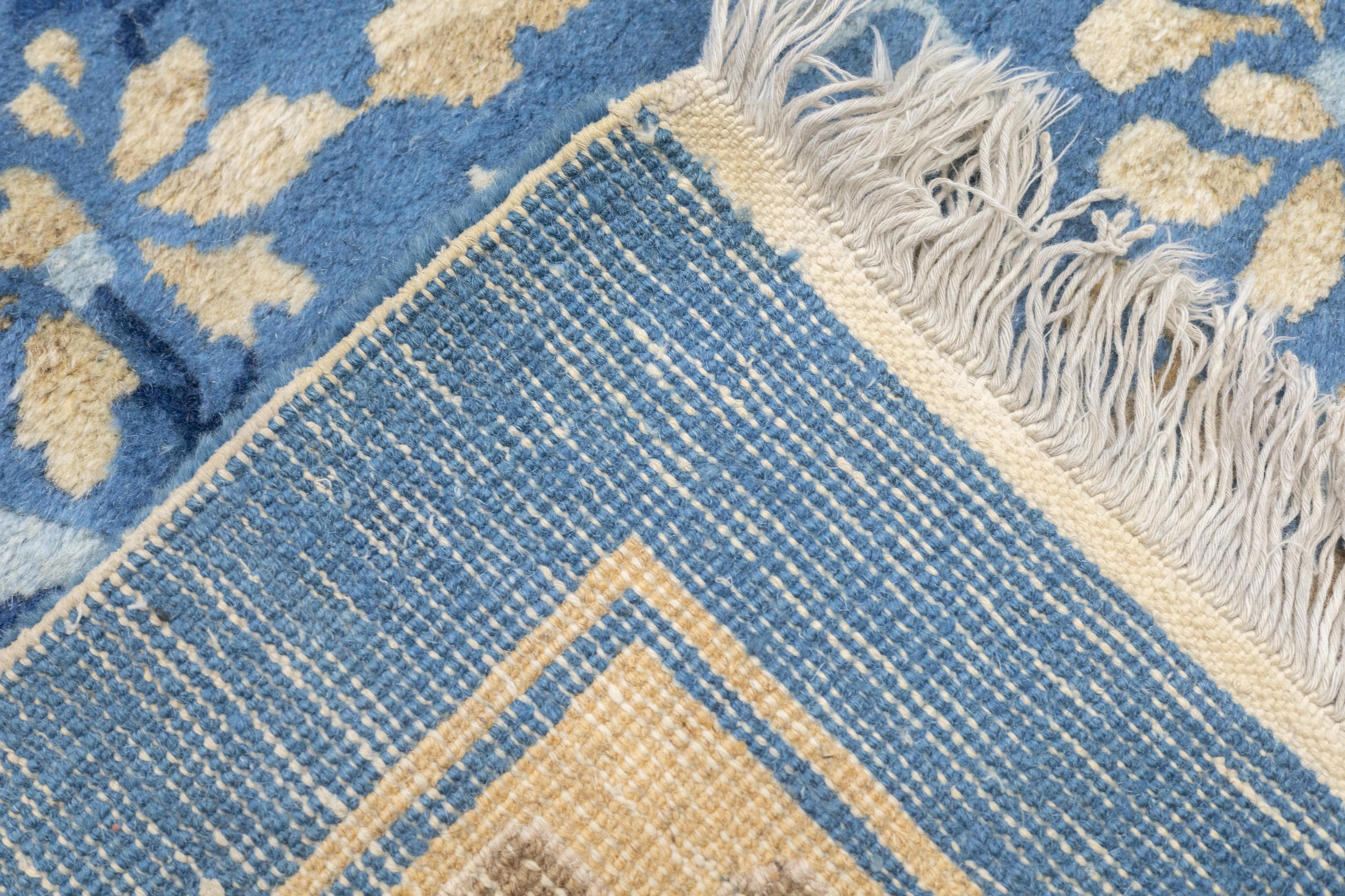 Antique Chinese Peking Rug 9'3'' x 11'8'' For Sale 2