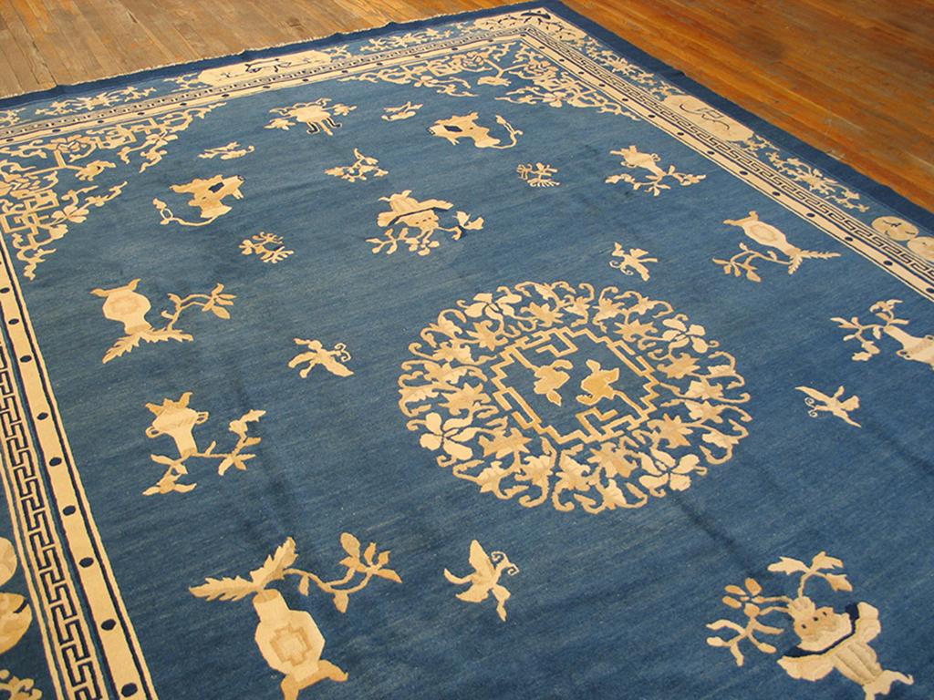 Antique Chinese Peking Rug In Good Condition For Sale In New York, NY