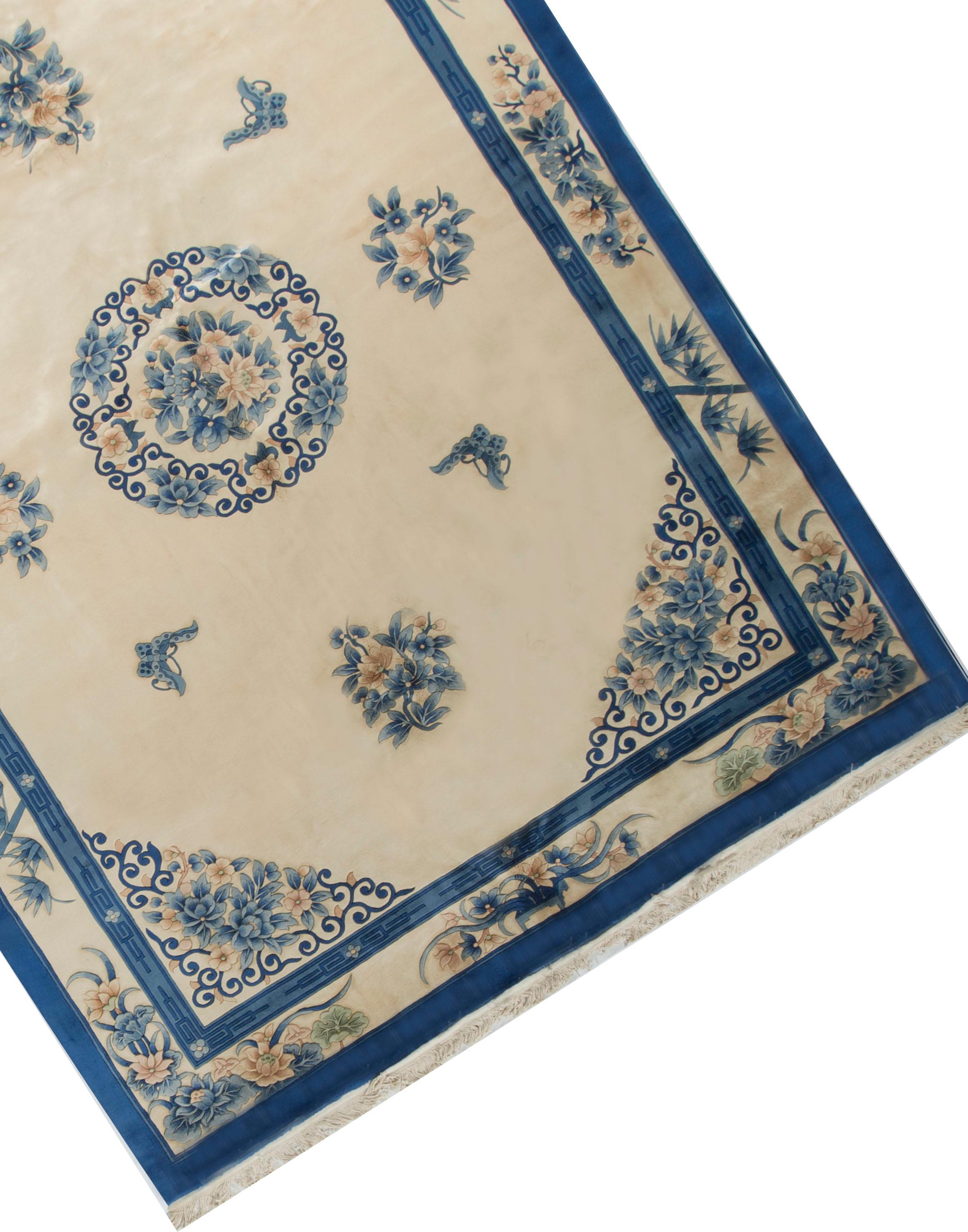 Tissé à la main Tapis chinois ancien de Pékin de style Pékin, datant d'environ 1900 28 x 40 cm en vente