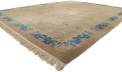 Tapis chinois ancien de Pékin de style chinois