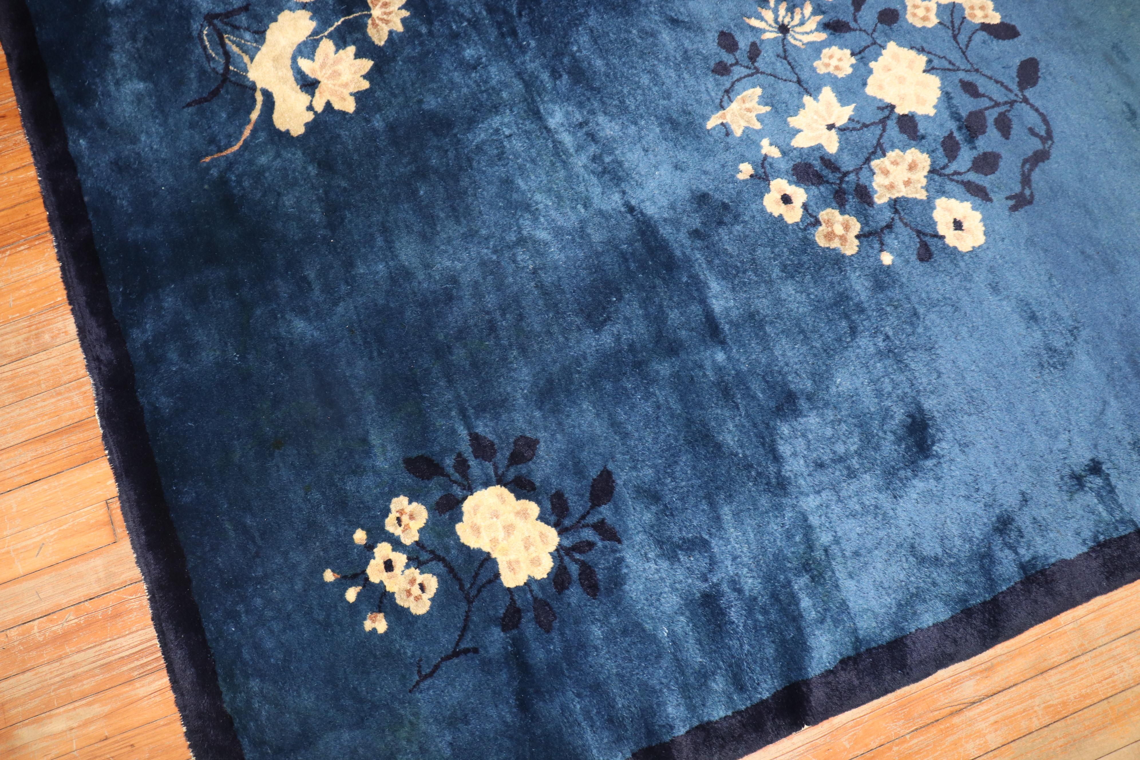 Antiker chinesischer Pekinger Teppich im Zustand „Gut“ im Angebot in New York, NY