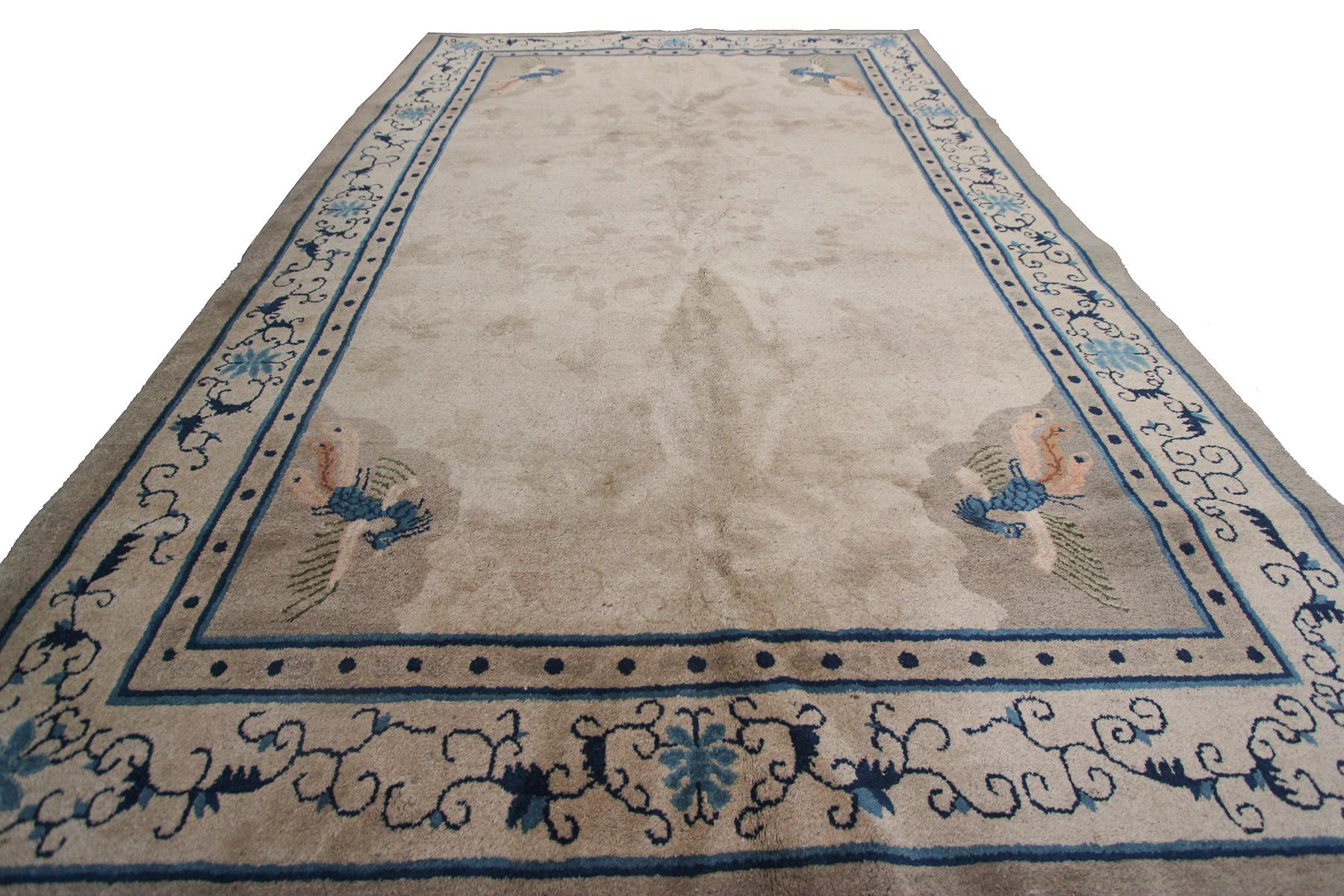 Cinese Antico tappeto cinese Peking Peacock Beige 6x9 Antico tappeto Art Deco 1900 in vendita