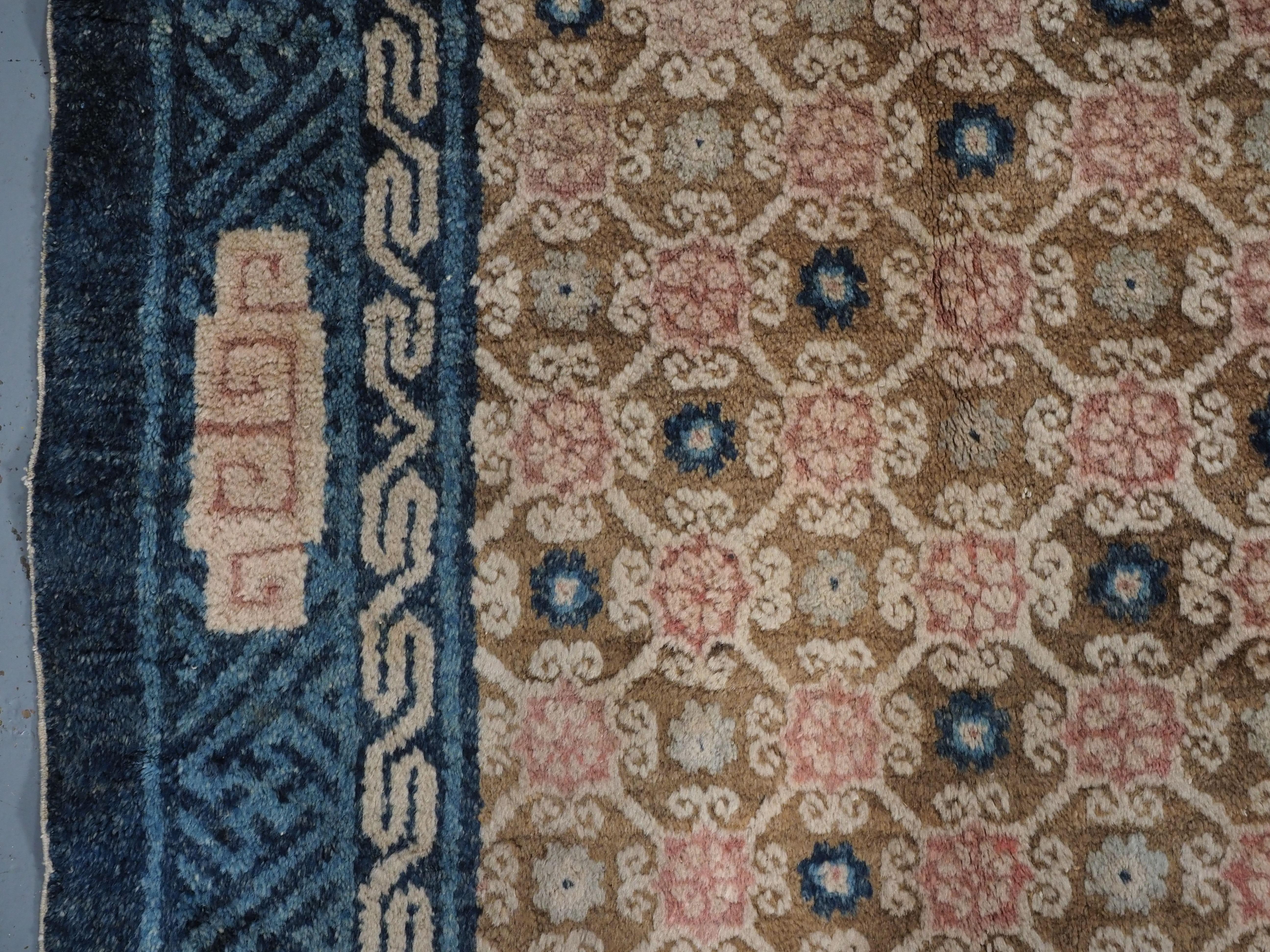 Antique Chinese Peking rug with lattice design.  Circa 1900. For Sale 1