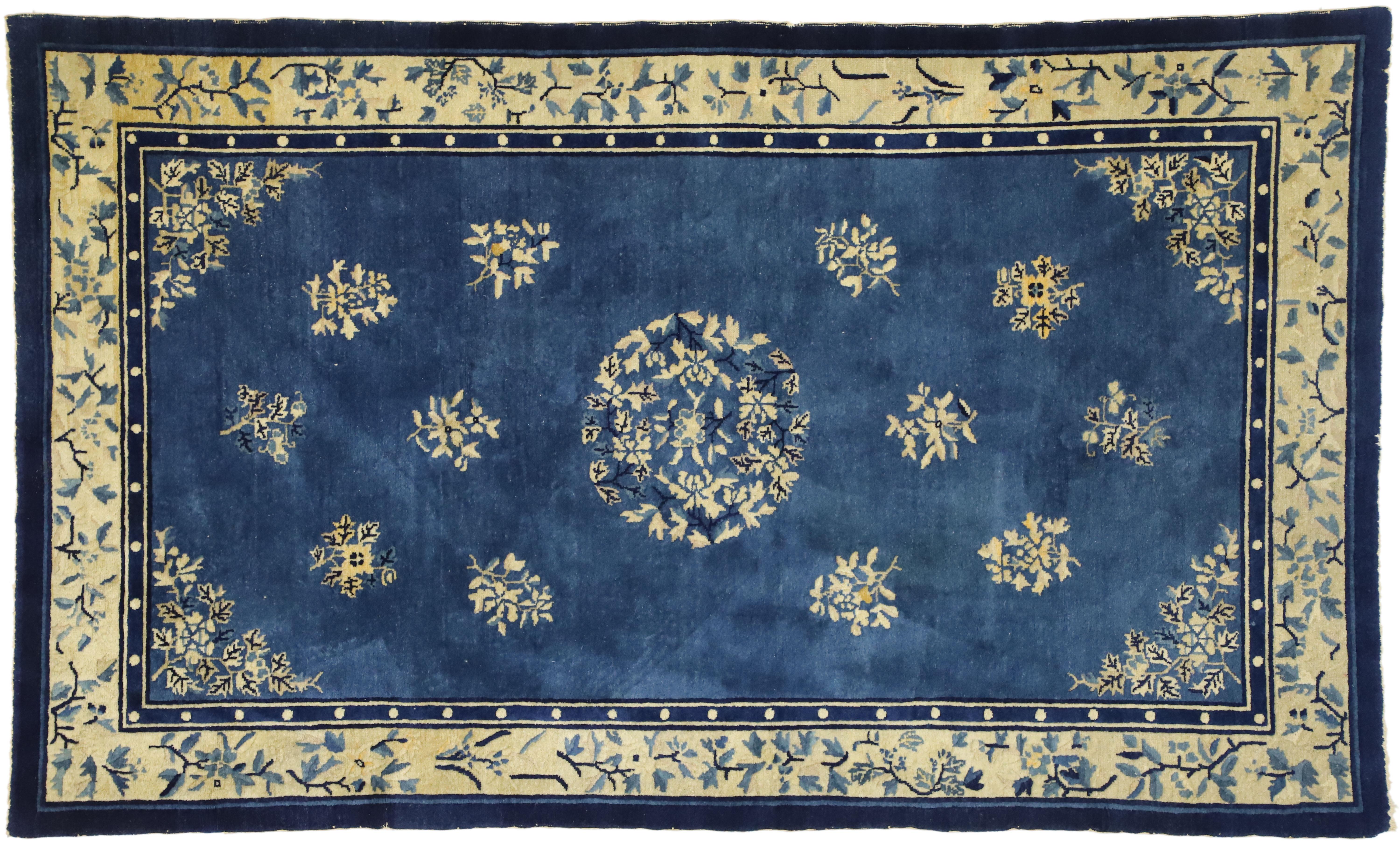 Antique Chinese Peking Rug with Romantic Chinoiserie Chic Style For Sale 4