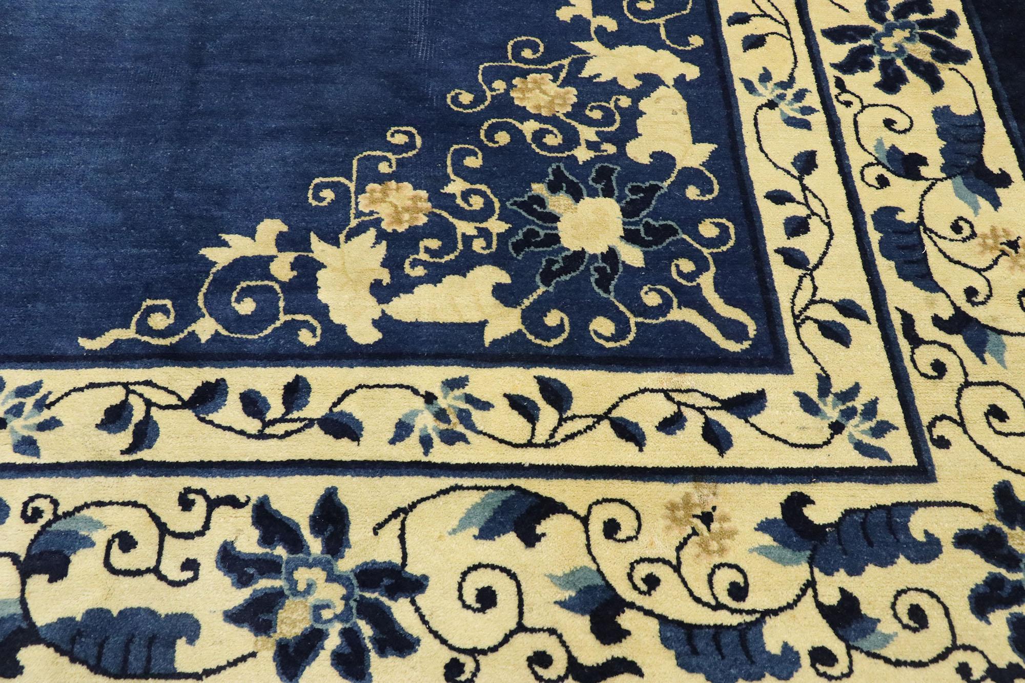 Antique Chinese Peking Rug with Romantic Chinoiserie Style In Good Condition For Sale In Dallas, TX