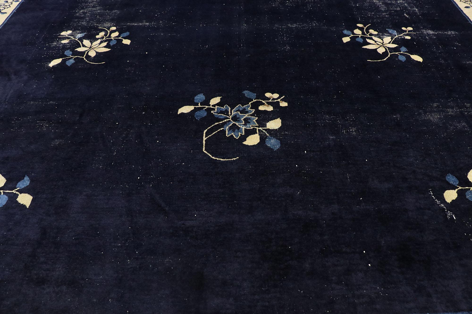 20th Century Antique Chinese Peking Rug with Rustic Chinoiserie Style For Sale