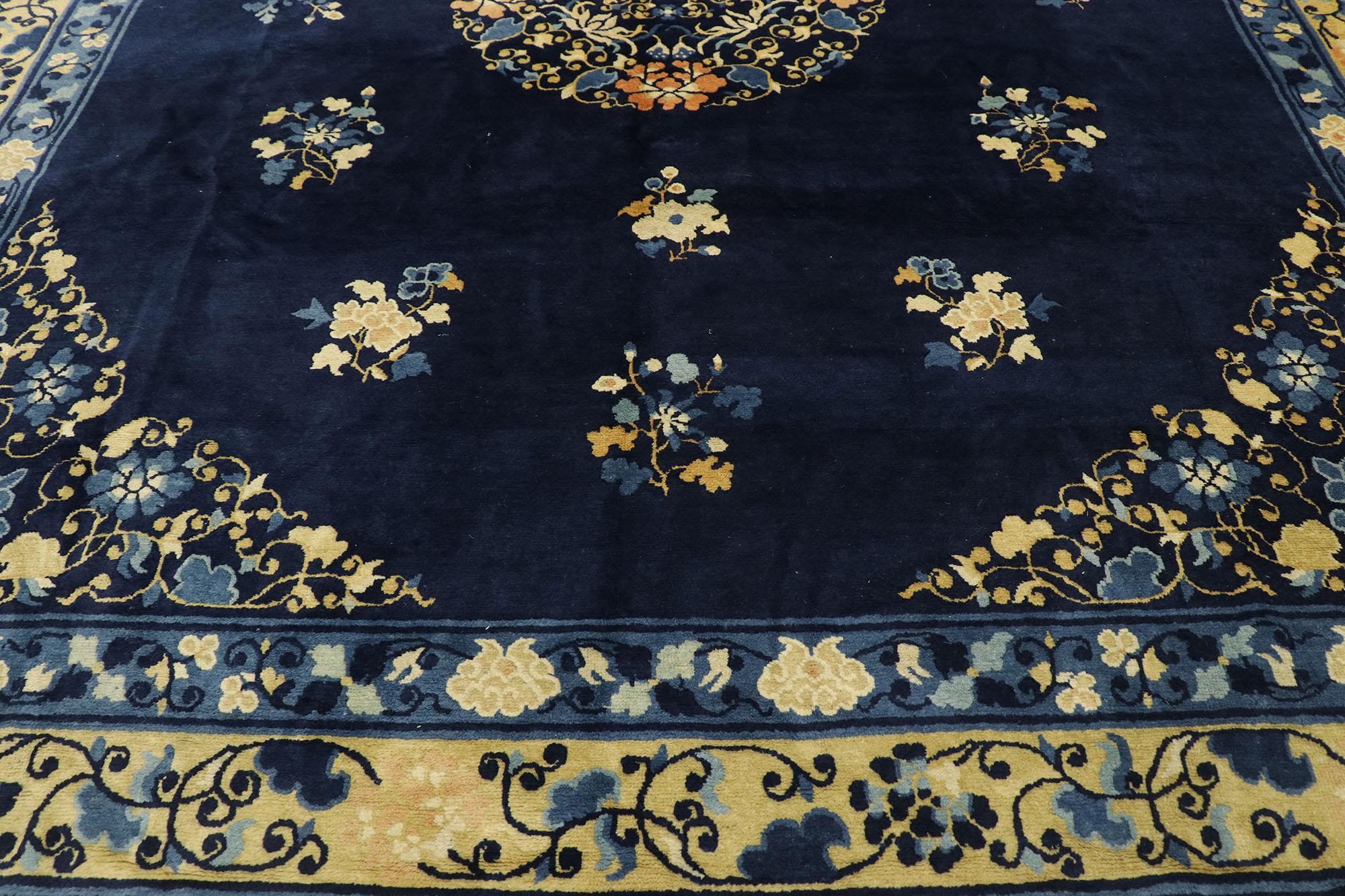 Noué à la main Tapis chinois pékinois ancien avec style traditionnel chinoiserie en vente