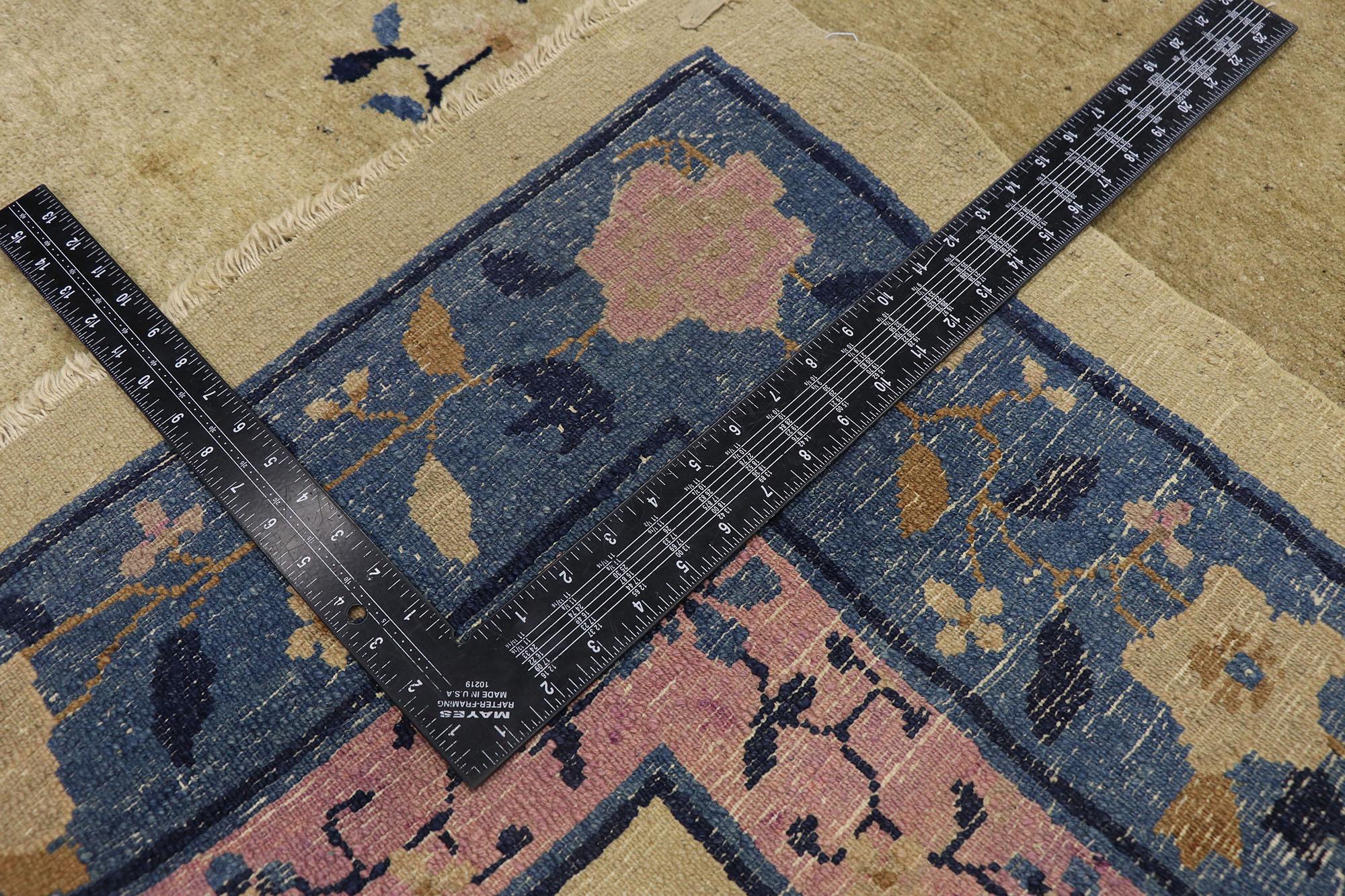 Chinois Tapis chinois pékinois ancien avec style traditionnel chinoiserie en vente