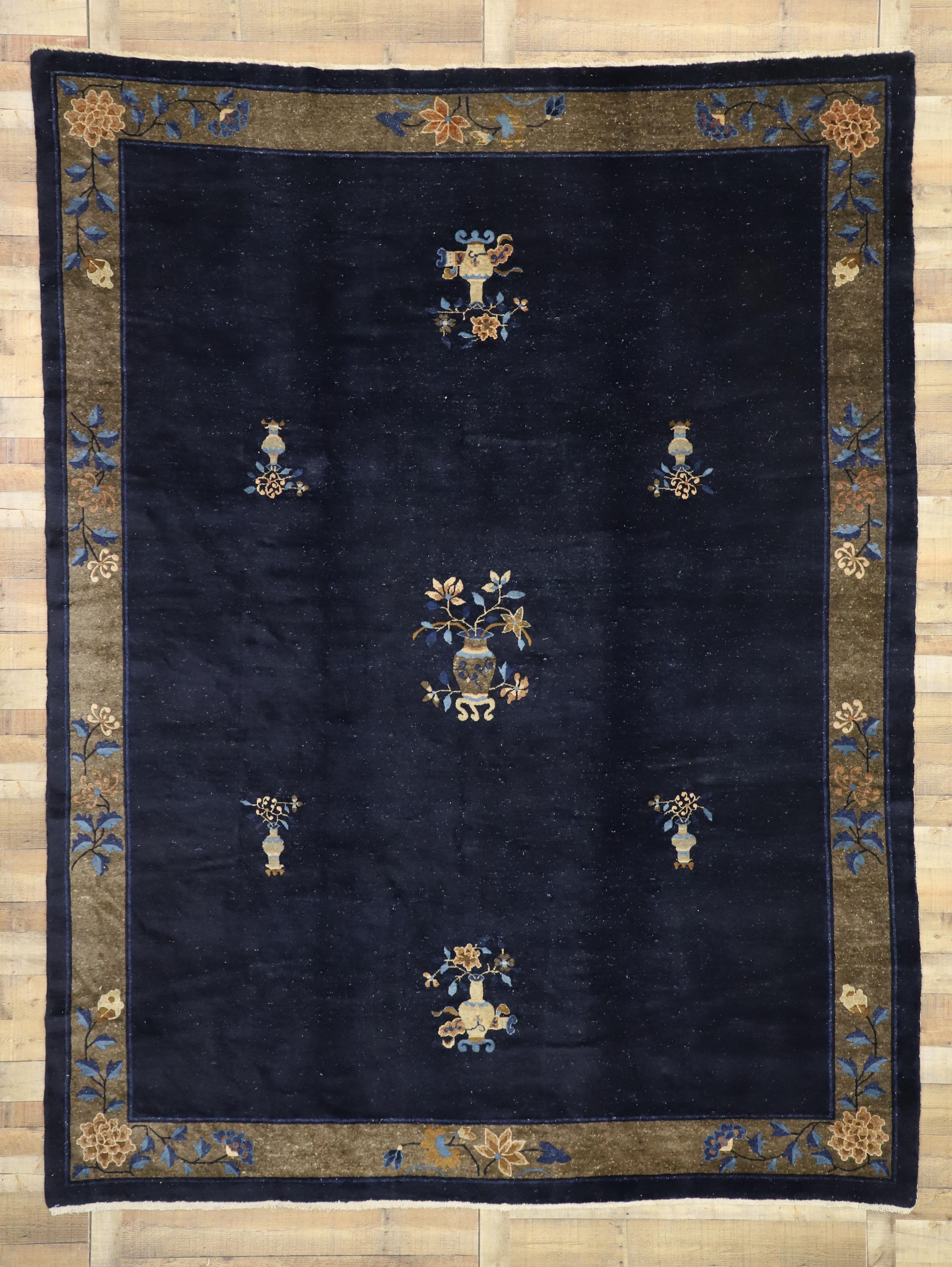 Antique Chinese Peking Rug with Traditional Chinoiserie Style For Sale 1