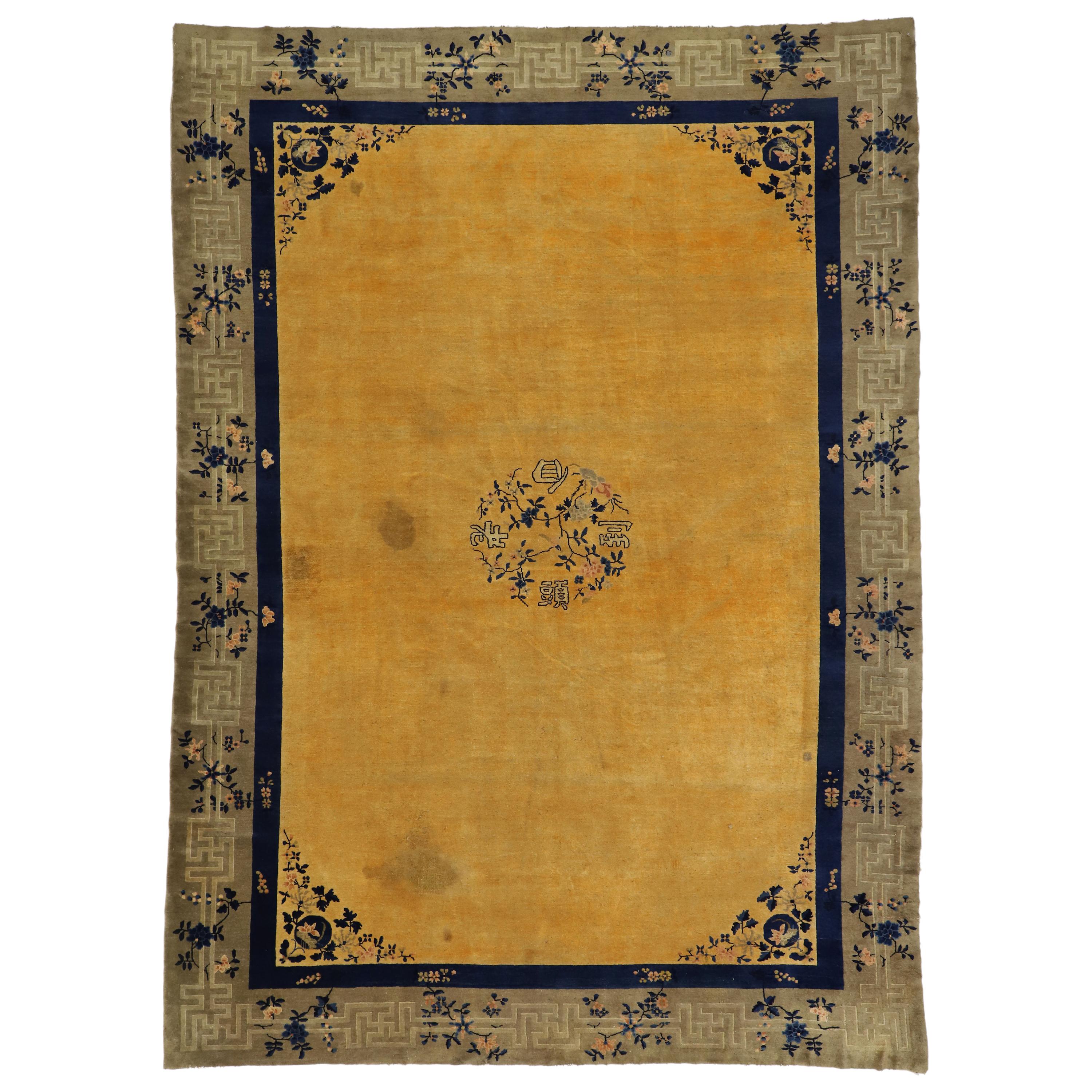 Antique Chinese Peking Wedding Rug with Chinoiserie Style For Sale