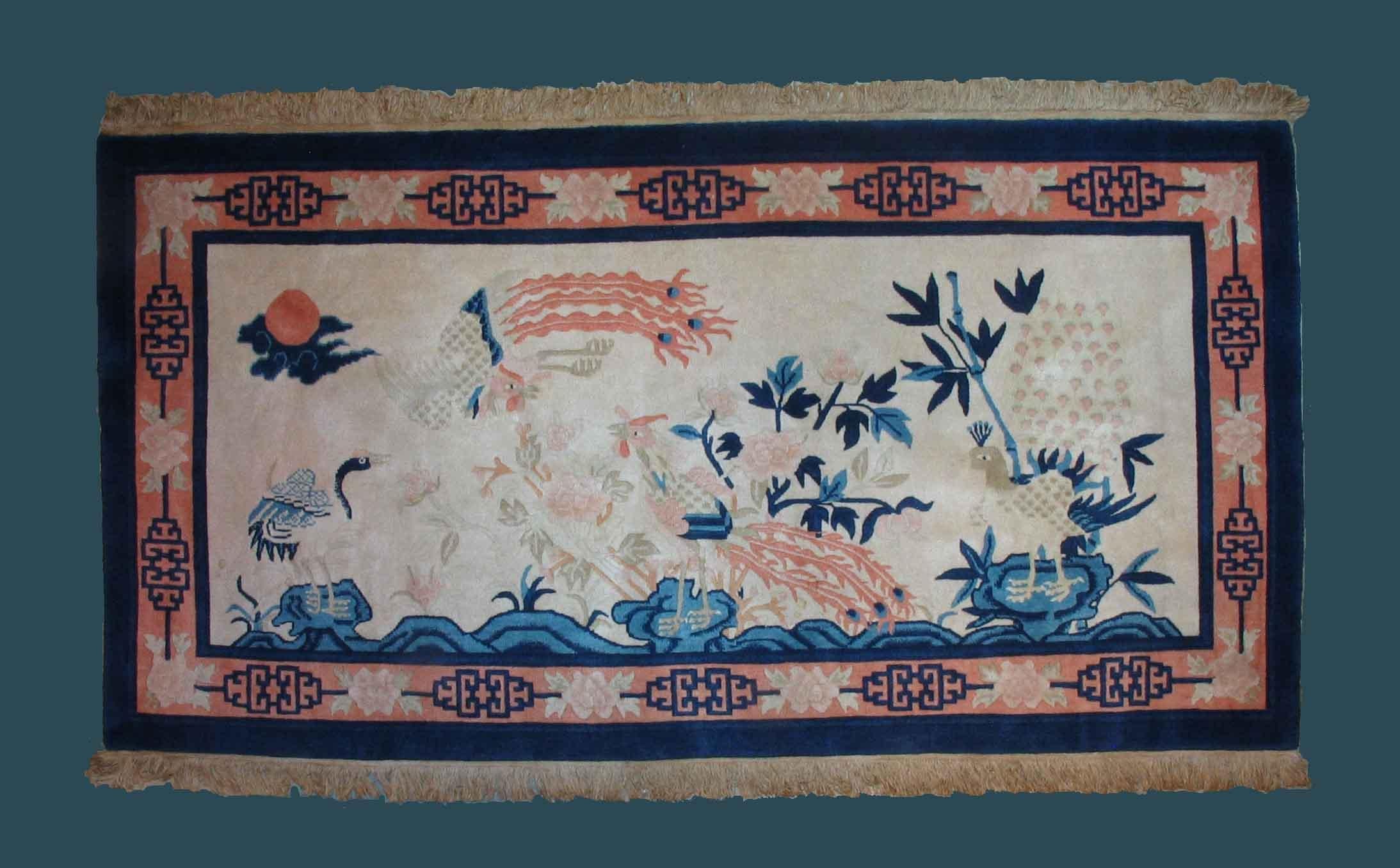 Antique Chinese Pictorial Rug, First Quarter of the 20th Century For Sale 3