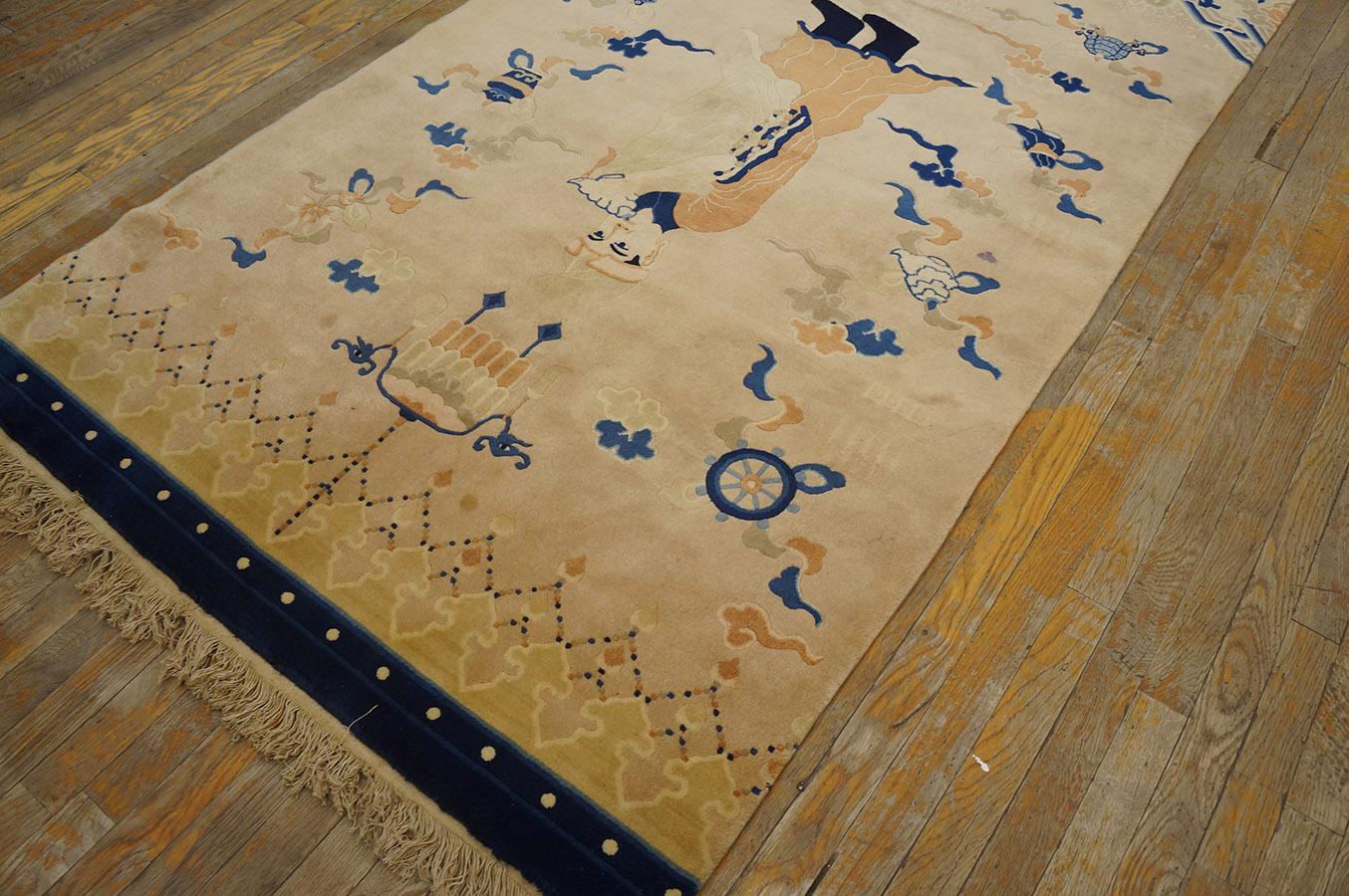 Vintage 1980s Chinese Peking Pillar Carpet ( 4' x 7' - 122 x 213 ) In Good Condition For Sale In New York, NY