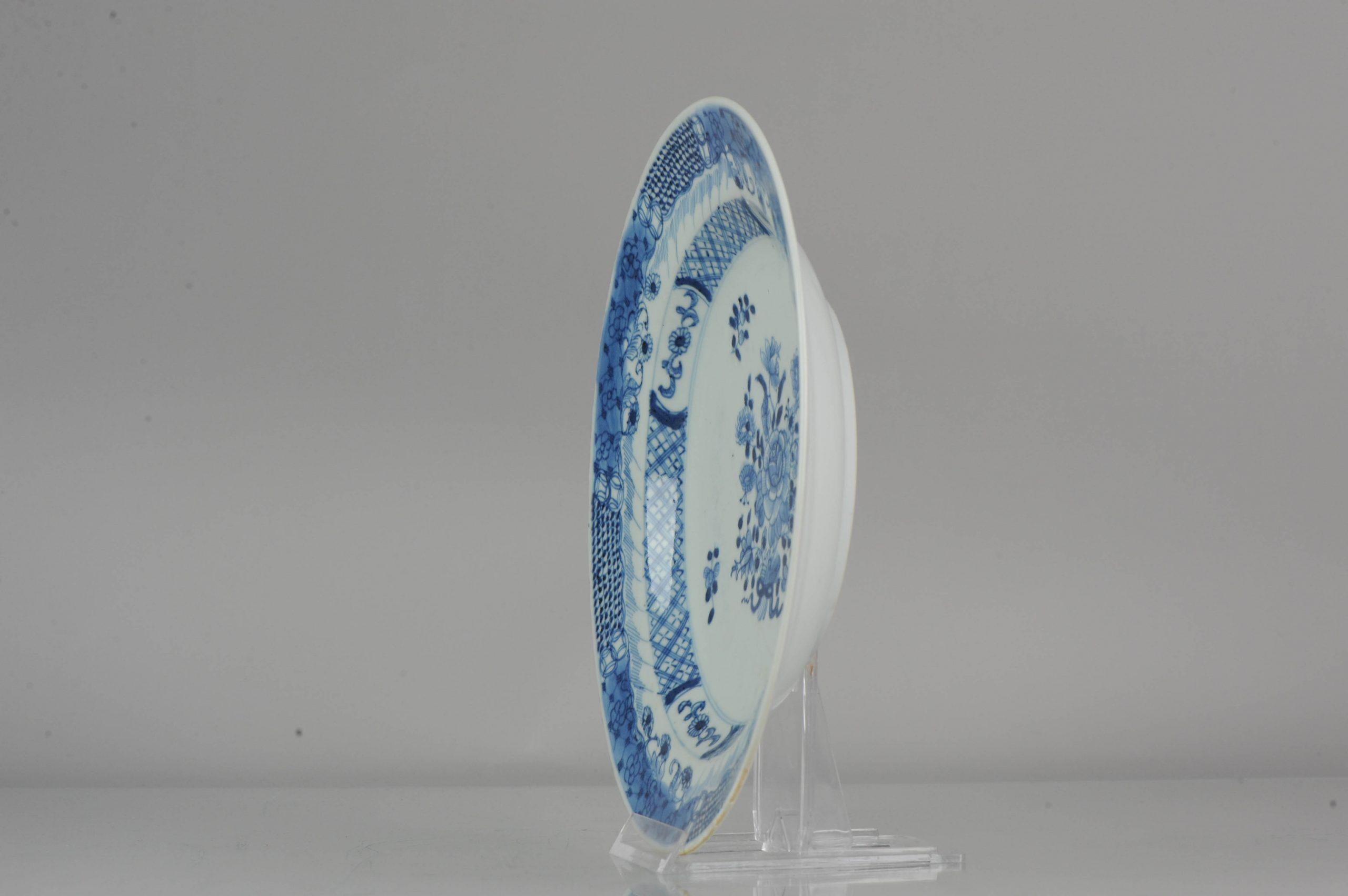 A nice plate. Qing Dynasty - Qing Period.

29-11-19-9-1

Additional information:
Material: Porcelain
Type: Bowls
Region of Origin: China
Period: 18th century Qing (1661 - 1912)
Age: Pre-1800
Condition: Overall Condition; Chips, frits 1 hairline.