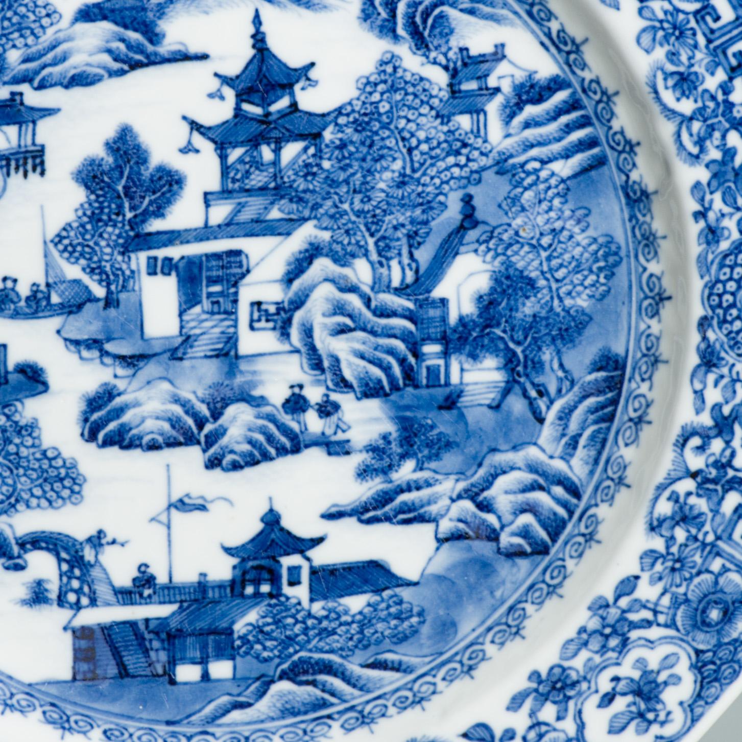 Antiker chinesischer Teller - Qianlong 1750 - Blumen - Porzellan Qing-Dynastie China im Angebot 5