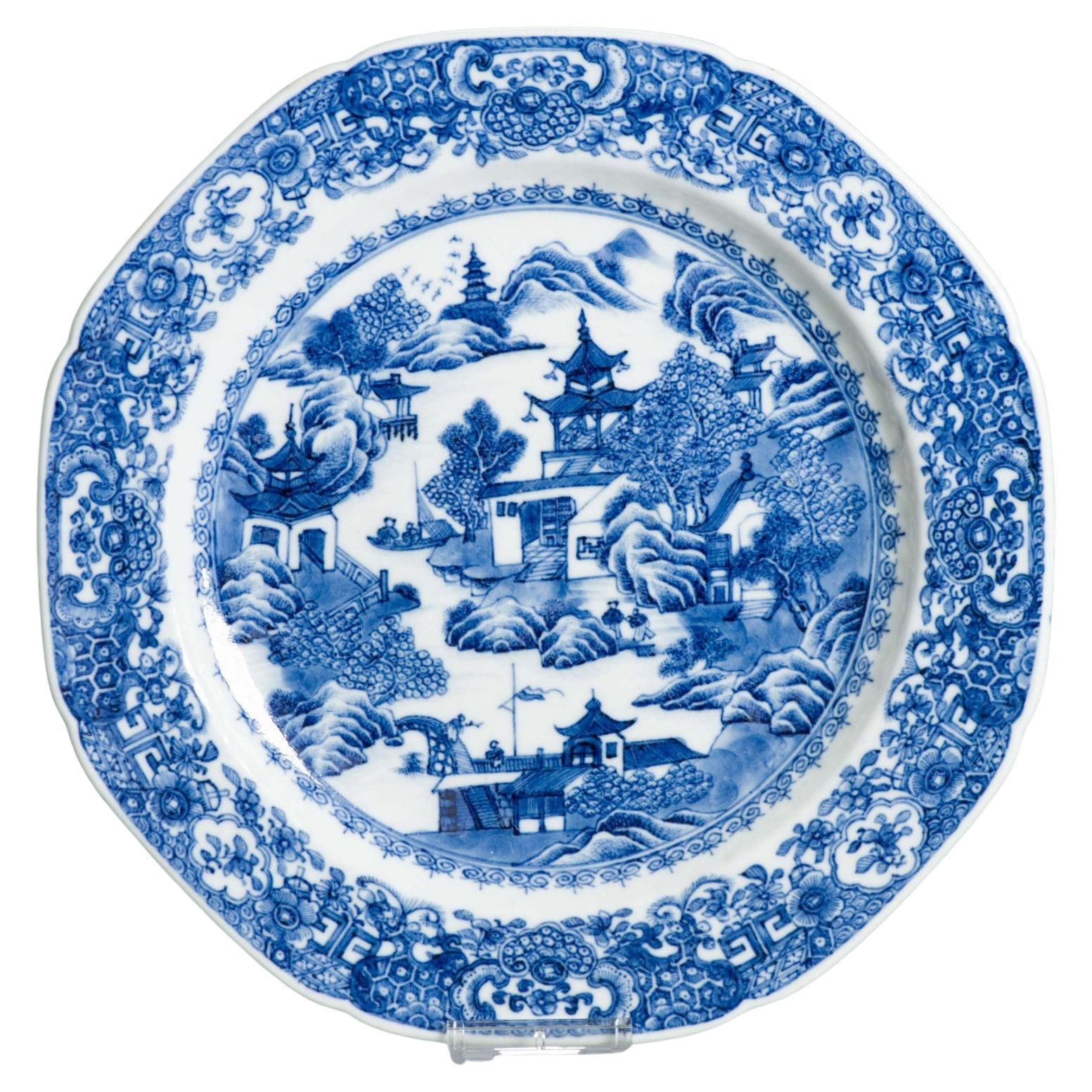 Assiette chinoise ancienne - Qianlong 1750 - Fleurs - Porcelaine de la dynastie Qing Chine
