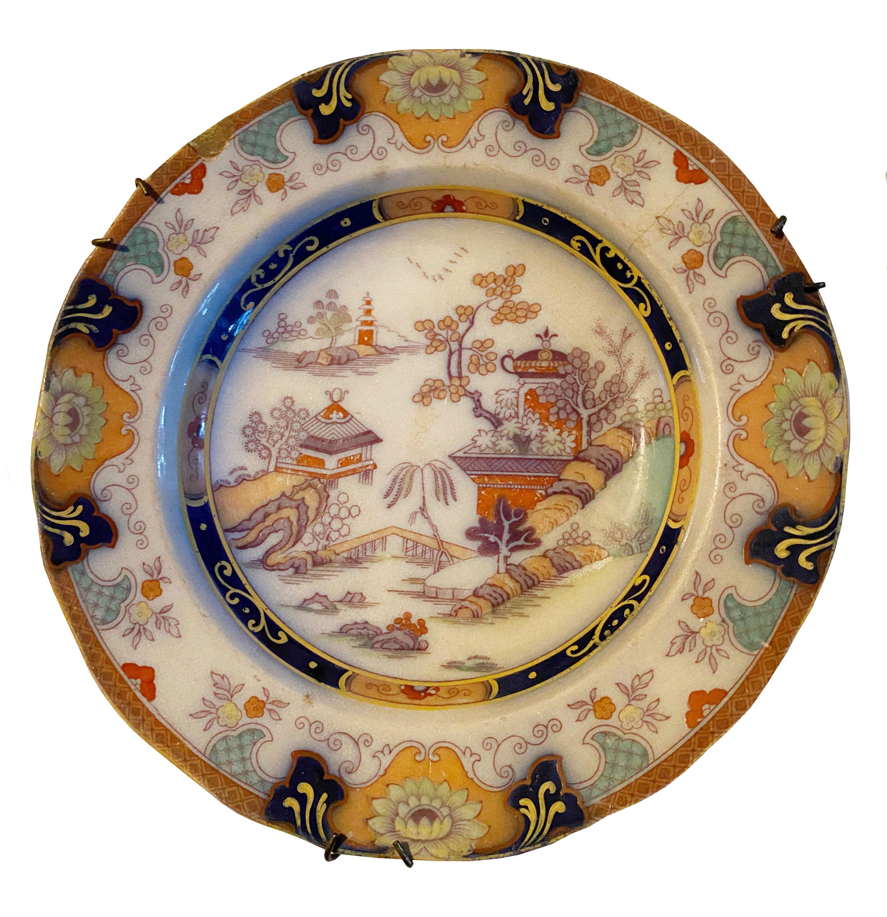 Antique Chinese Polychrome Plates, a Pair In Good Condition For Sale In Clearwater, FL